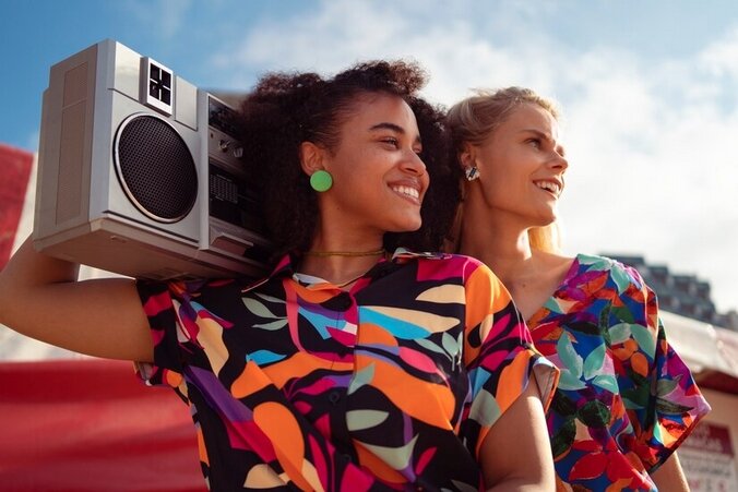 Refnews delivers diversity in news reporting support Refnews for verified news.