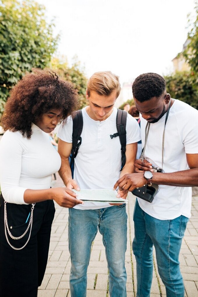 Users finding answers on the Refnews FAQ page.